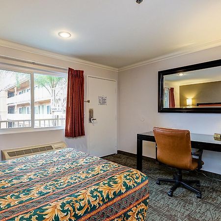Buena Vista Inn أنهايم المظهر الخارجي الصورة