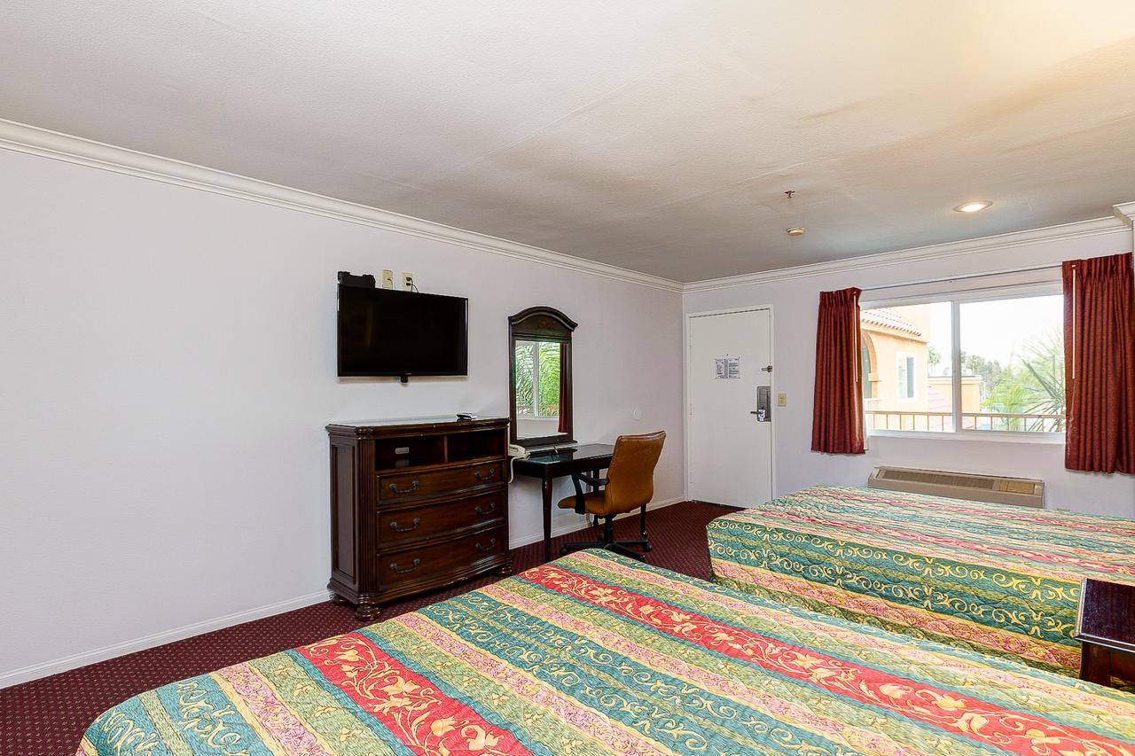Buena Vista Inn أنهايم المظهر الخارجي الصورة