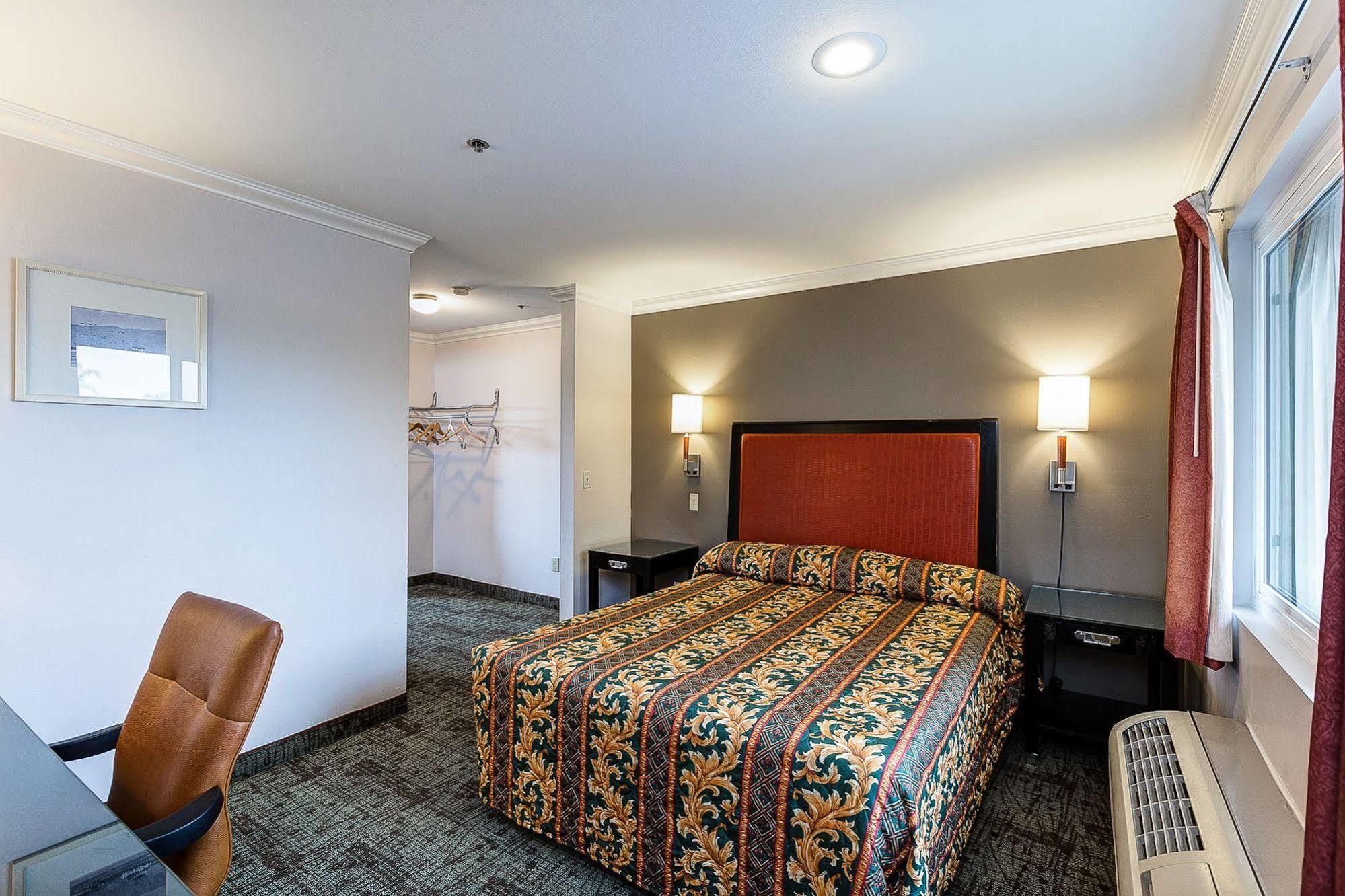 Buena Vista Inn أنهايم المظهر الخارجي الصورة