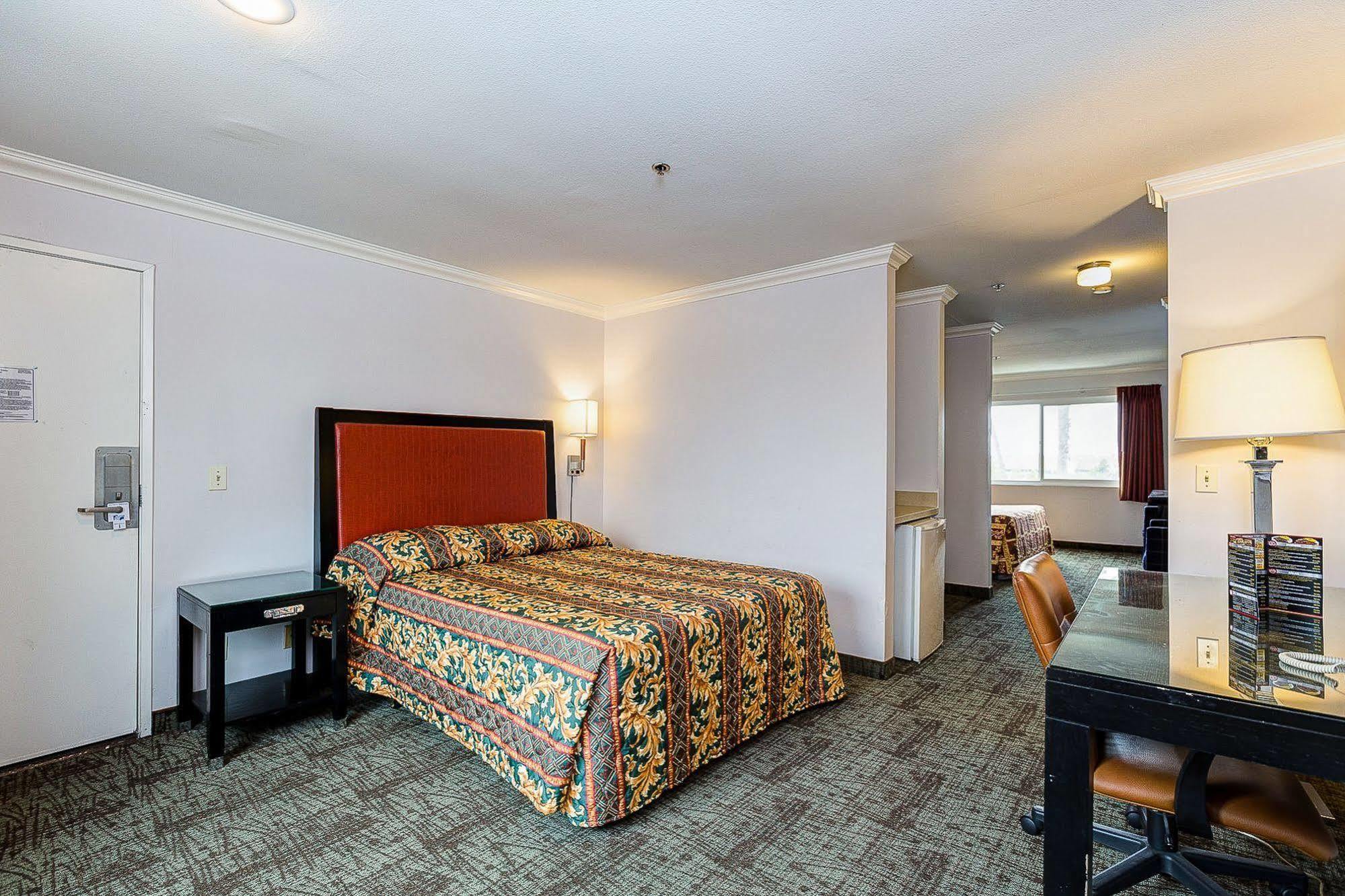 Buena Vista Inn أنهايم المظهر الخارجي الصورة